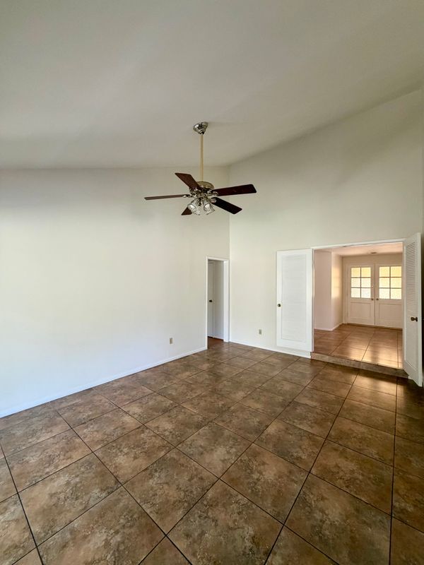 Building Photo - 3430 Bahia Pl