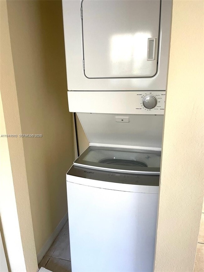 Building Photo - 2028 NE 167th St