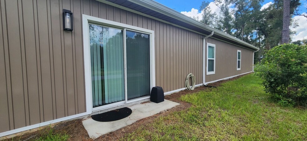 Building Photo - 6414 W Flanders Ln
