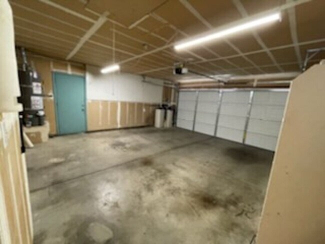 Building Photo - Lovely 3 bedroom / 2 bath home near Miwok ...