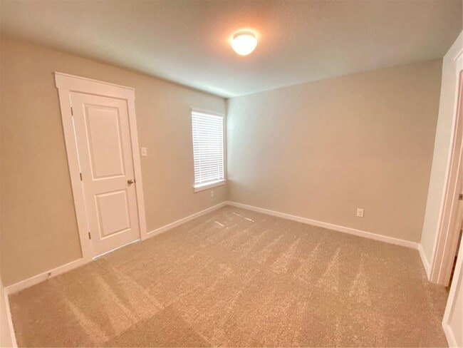 Building Photo - 17200 Crane Fly Dr