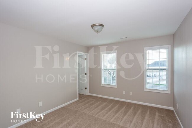 Building Photo - 3806 Old Stoney Creek Ct