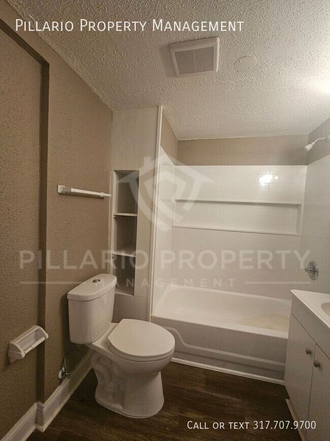 Building Photo - 633 E 38th St