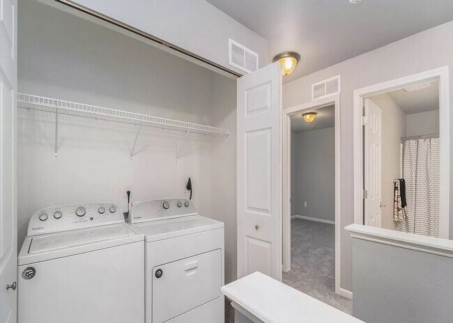 Building Photo - March Availability in Tiburon!