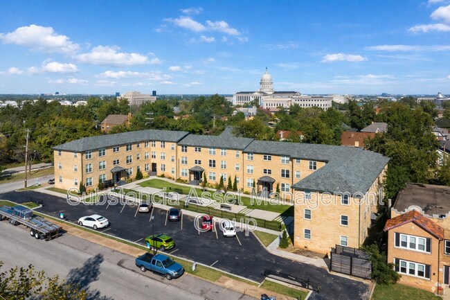 Building Photo - 701 Culbertson Dr