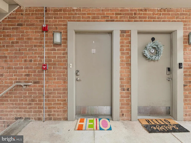 Building Photo - 1227 Gemini Dr