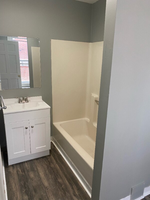 Building Photo - 360 Cumberland Ave