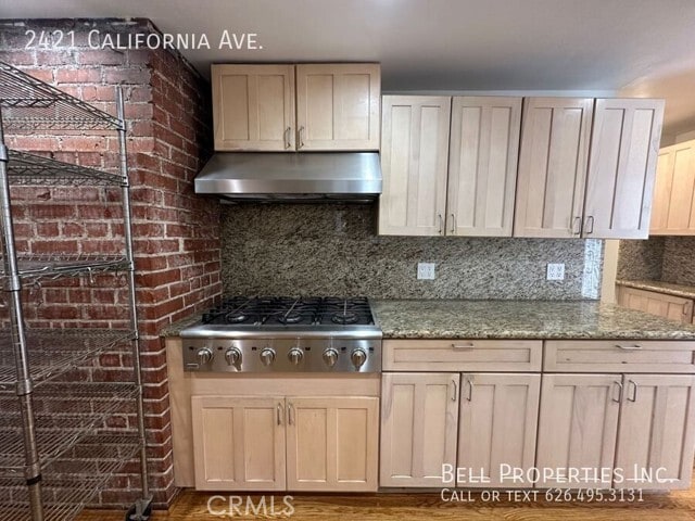 Building Photo - 2421 California Ave
