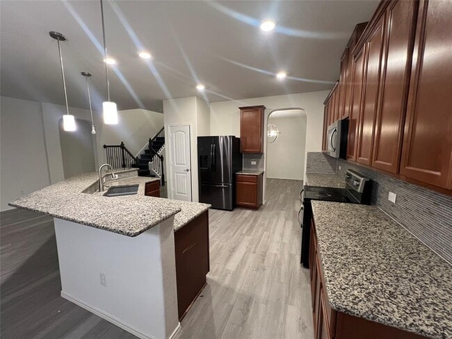 Building Photo - 112 W Point Way