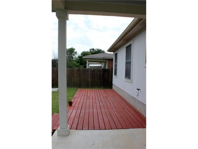 Building Photo - 1806 Lloydminister Way