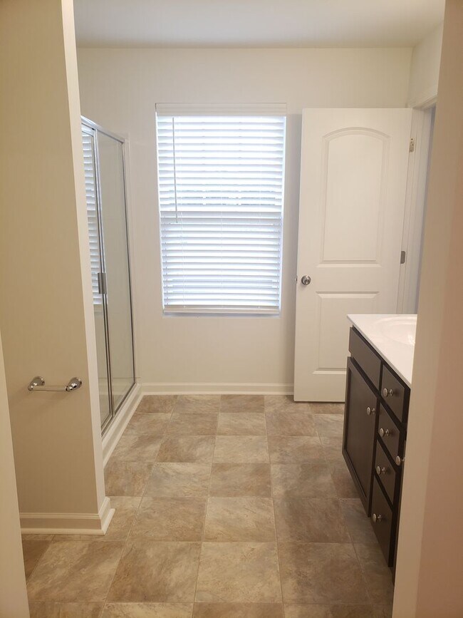 Building Photo - 3465 Vickrey Meadow Dr