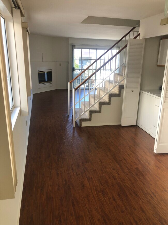 Building Photo - 1651 Federal Ave