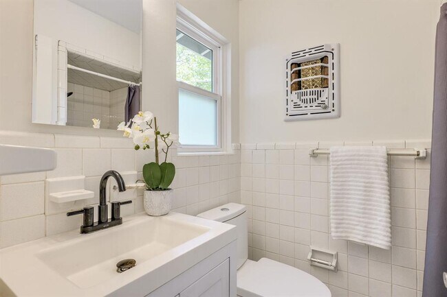 Building Photo - 4714 Philco Dr