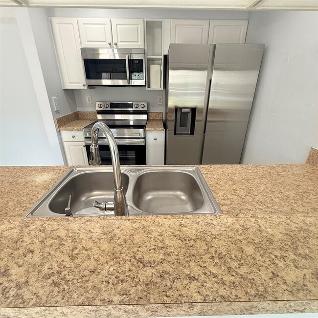 Building Photo - 9466 Boca Cove Cir