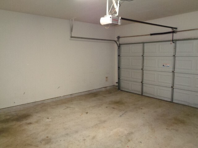 Building Photo - 6155 Morningshire Ln