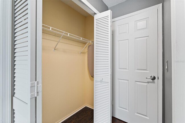 Building Photo - 2304 Fletchers Point Cir