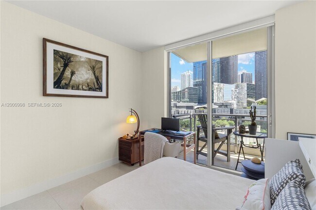 Building Photo - 92 SW 3rd St