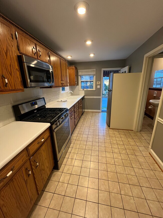 Building Photo - 101 E Westfield Blvd