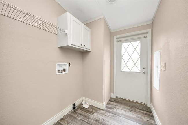 Building Photo - 524 Rd 5253