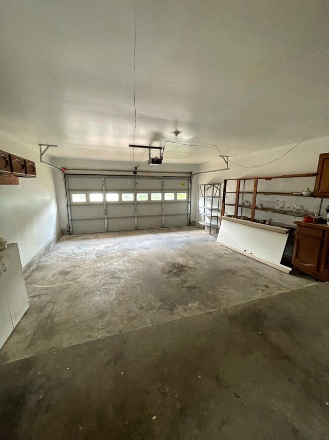 Building Photo - 5003 Spring Forest Dr