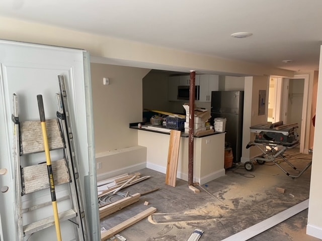 Building Photo - 520 Main St