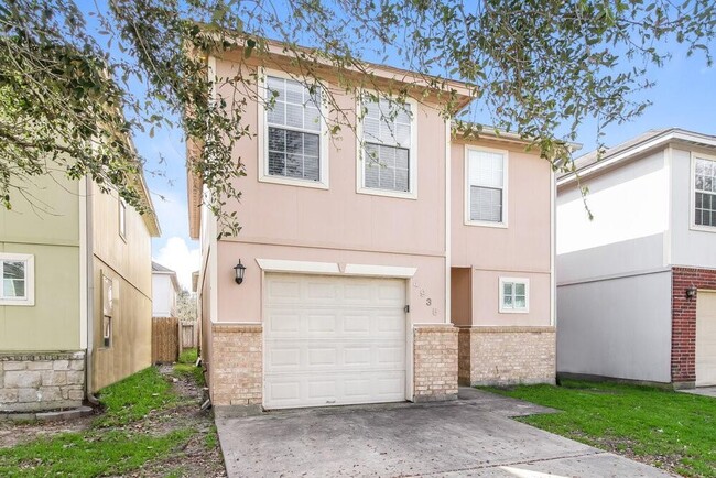 Building Photo - 4935 N Cancun Dr