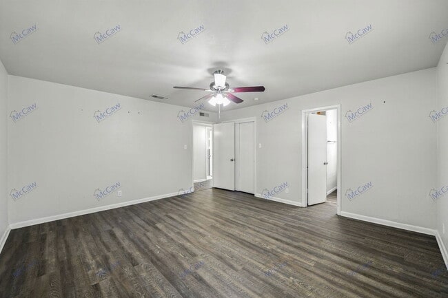Building Photo - 223 Annetta Rd