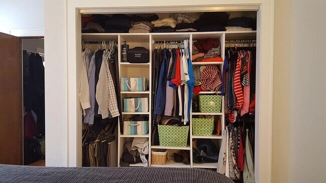 Building Photo - 108 3rd St