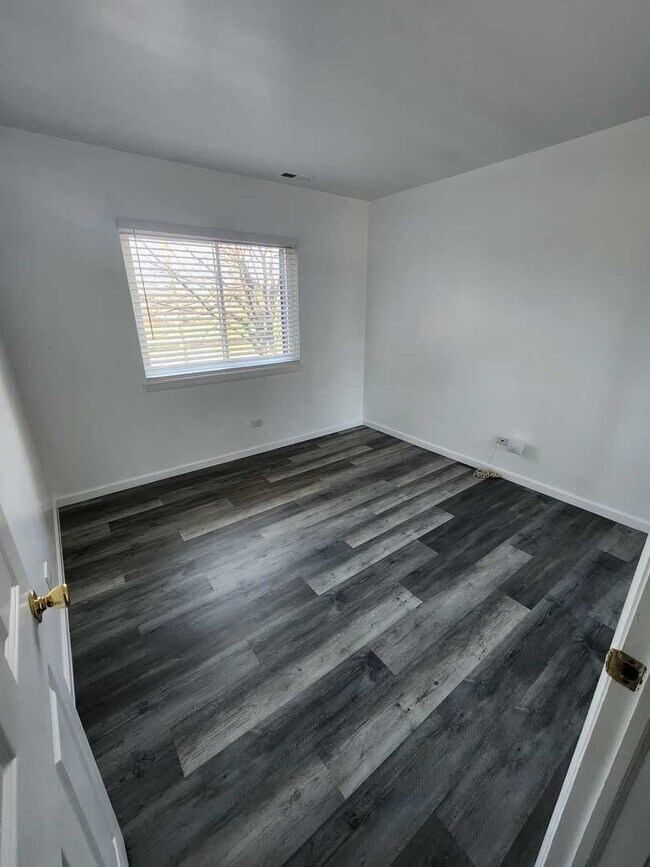 Building Photo - 1781 Algonquin Rd