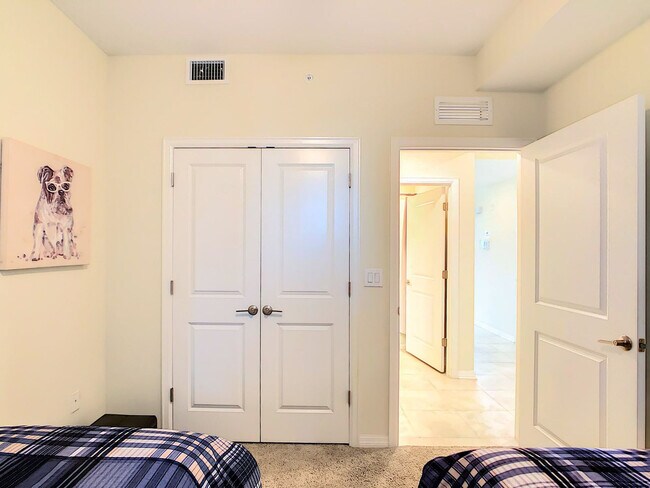 Building Photo - 4784 Clock Tower Dr