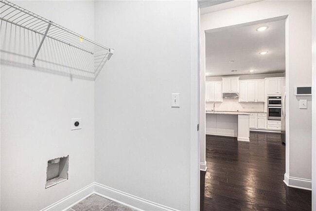 Building Photo - 5749 Creek Indian Dr