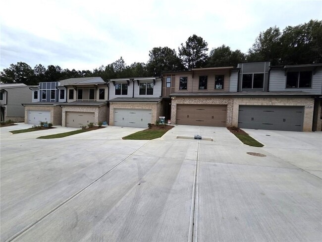 Building Photo - 1416 Lucan Ln