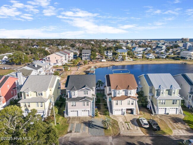 Building Photo - 314 Columbia Ave