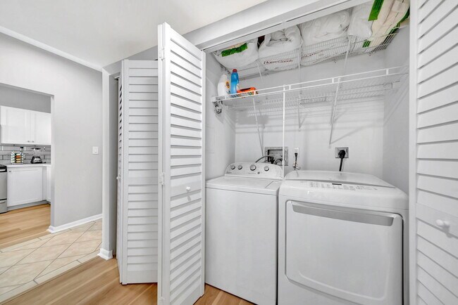 Building Photo - 3020 NE 32nd Ave