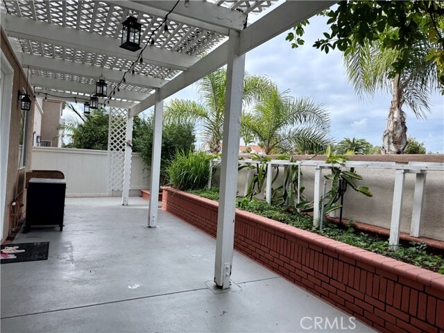 Building Photo - 1202 Summerview Ln