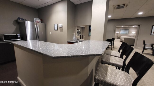 Building Photo - 1 Channel Dr