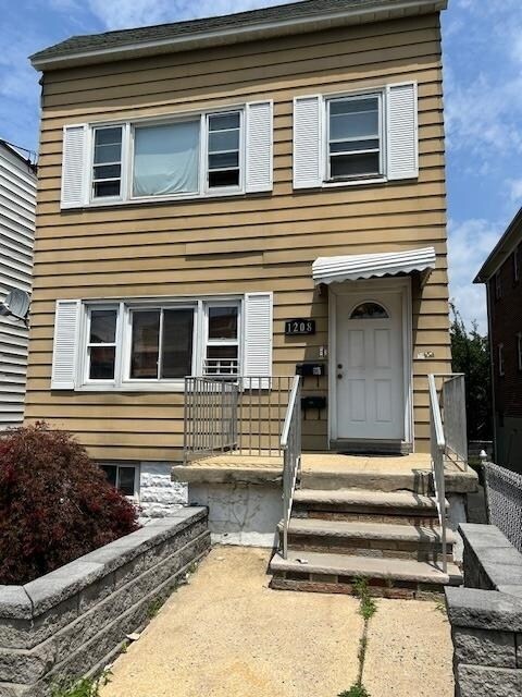 Building Photo - 1208 91st St