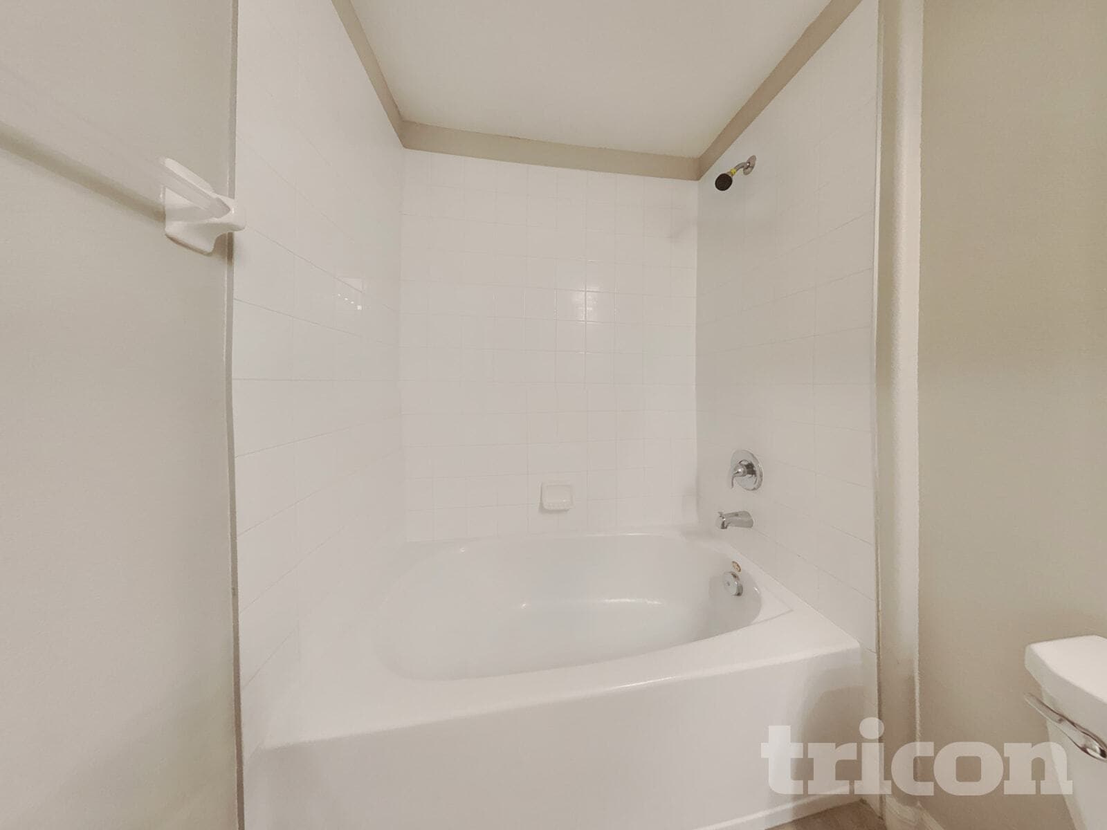 Building Photo - 10401 Carloway Hills Dr