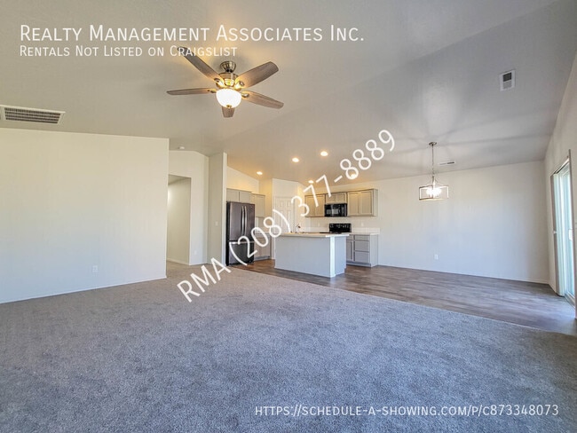Building Photo - 13234 S Catawba River Ave