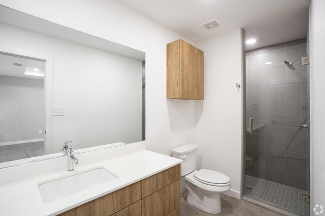 Building Photo - 700 Onyx Dr