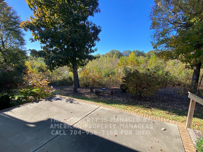 Building Photo - 4891 Breden St