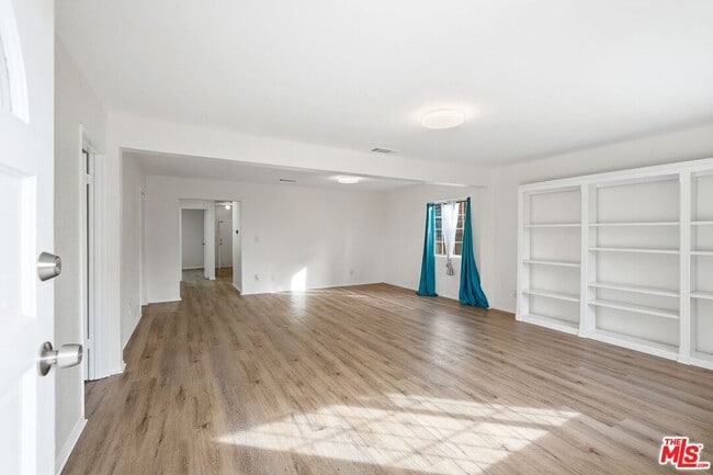 Building Photo - 11180 Tujunga Canyon Blvd