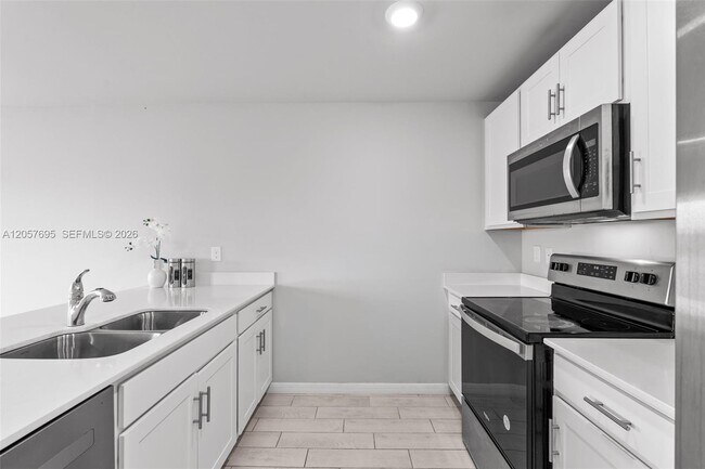 Building Photo - 7020 Ramrod Cir