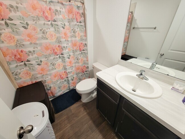 Building Photo - 14741 Hazel Br Dr