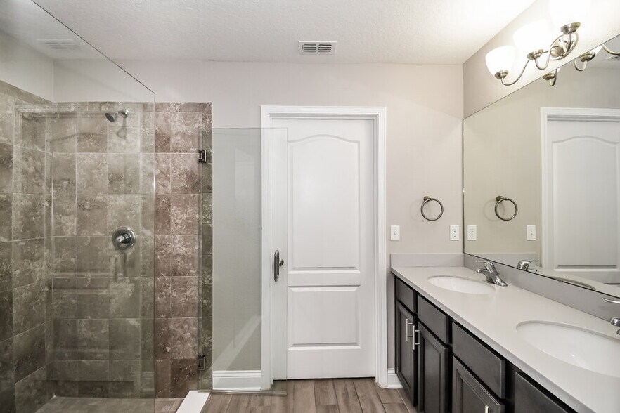 Building Photo - 10070 Kit Fox Pkwy