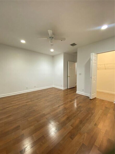 Building Photo - 3503 NW 14th Ct