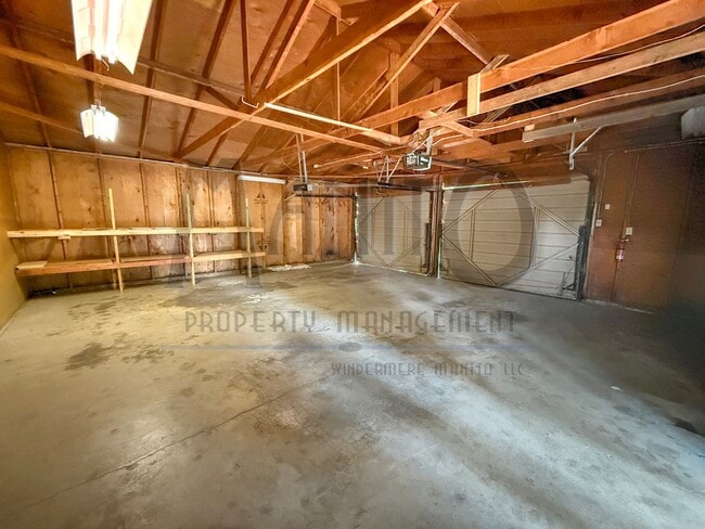 Building Photo - Updated Shadle Park Home