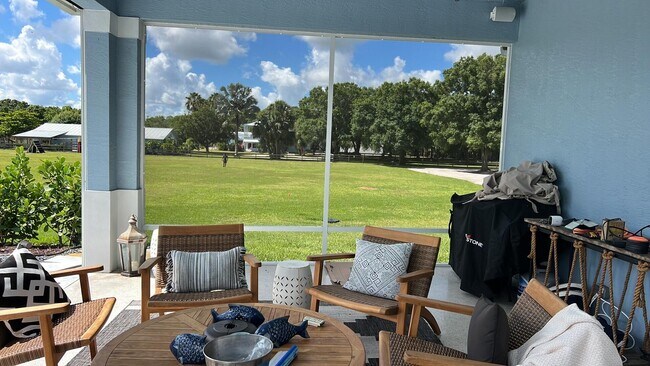 Building Photo - 3155 SW 78th Ave