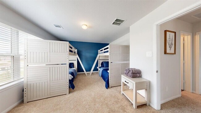 Building Photo - 963 Harper Ln