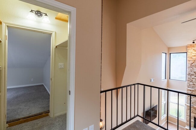 Building Photo - Charming 3 bed 2 bath Home in NW Austin!